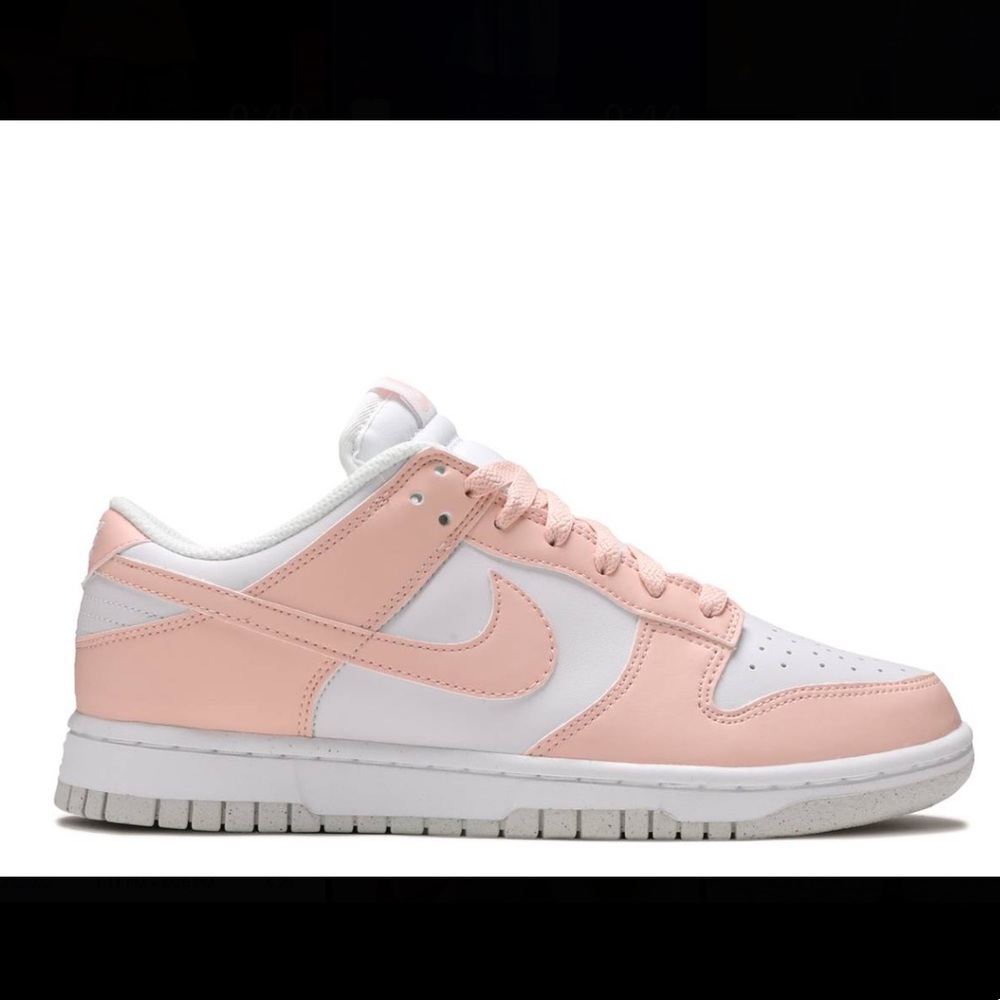 ❌❌SOLD❌❌ NWT Nike dunk low size 5.5 Women 4 in Men